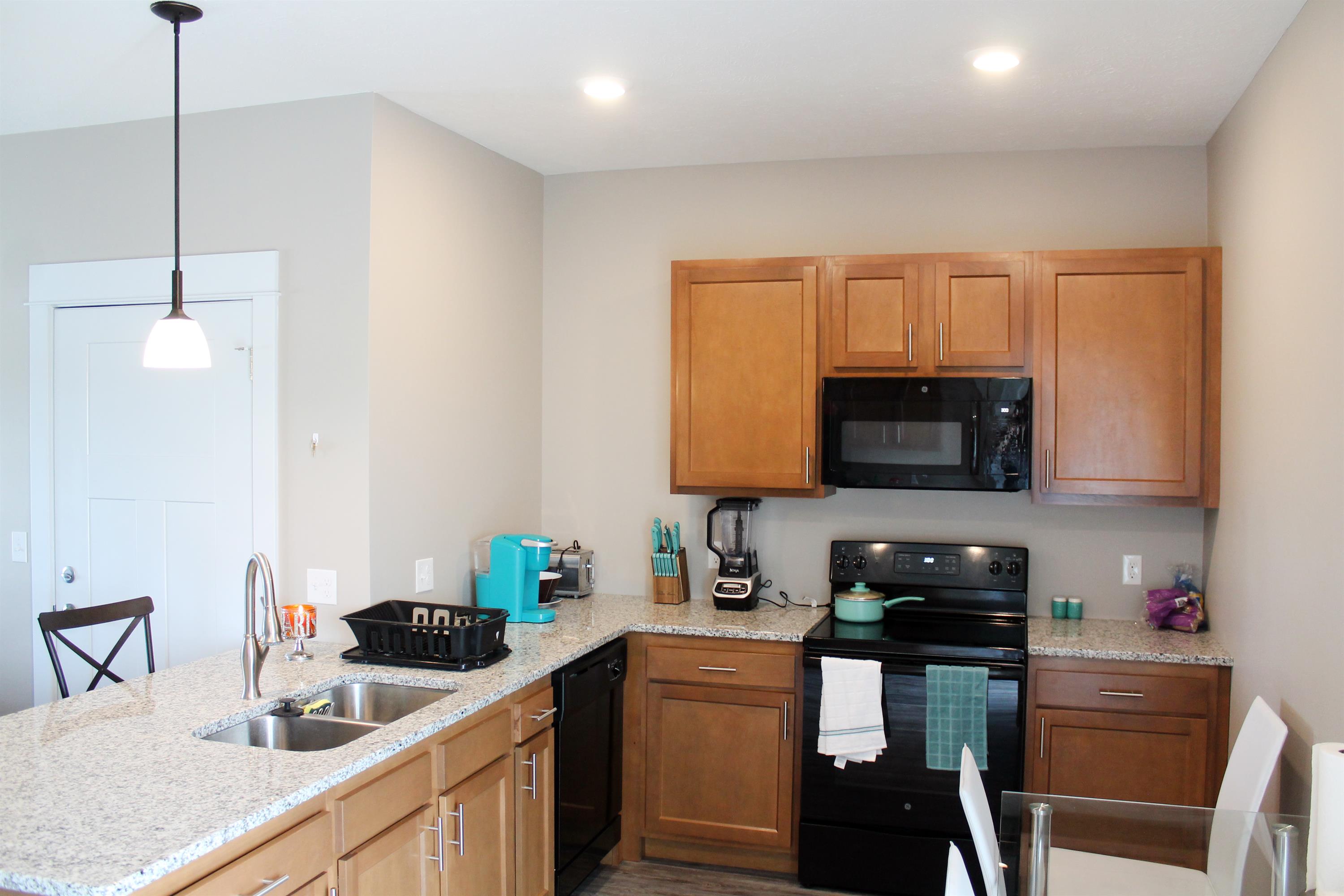 600 W. Cedar Street - C