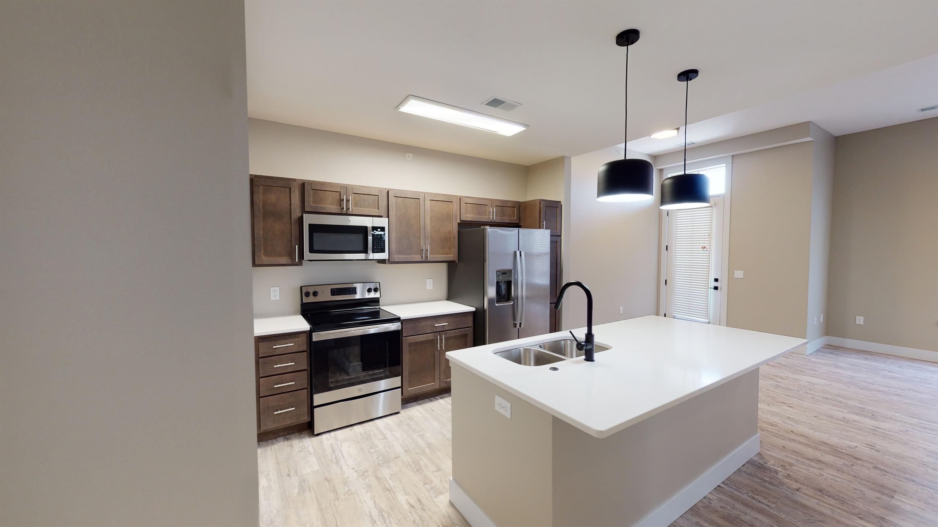 2114 University Drive - 302