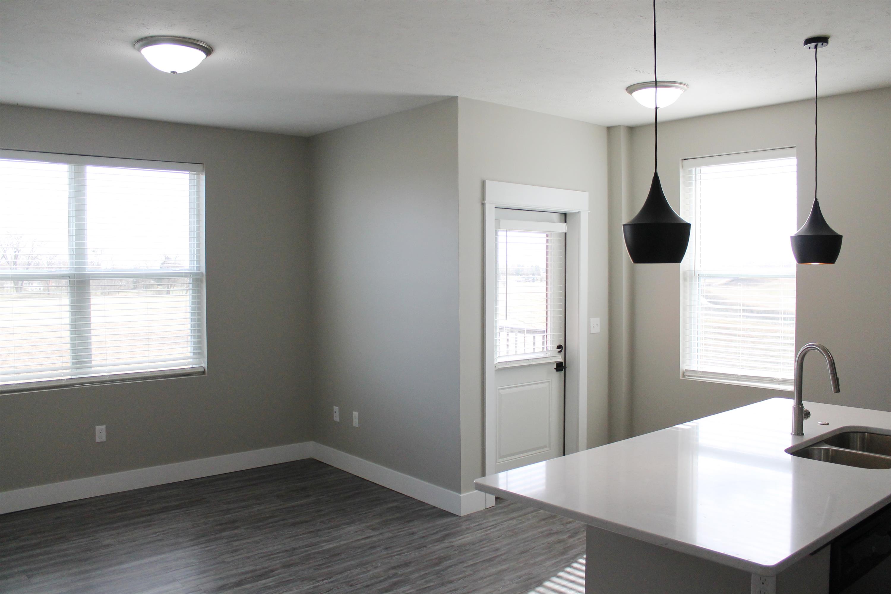 200 E. Hwy 34 - 10,017