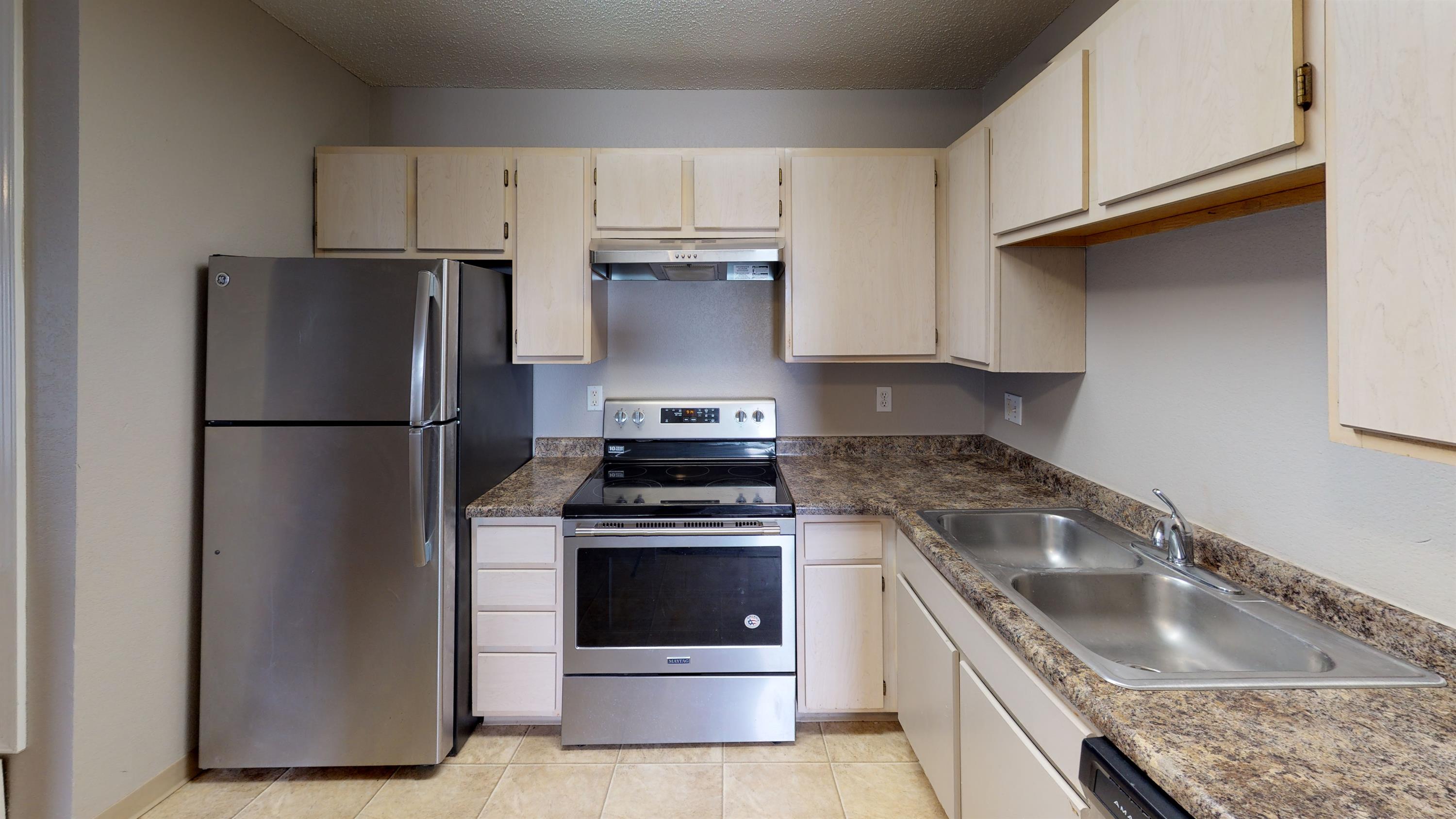 1241 S. Hutchins Ave - 301